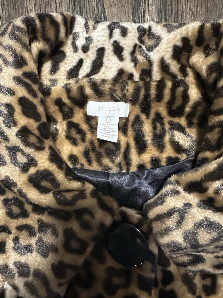 CHICO’S Animal Leopard Print Faux Fur Cropped  Jacket Coat Vintage Size 0 - Image 3 of 3