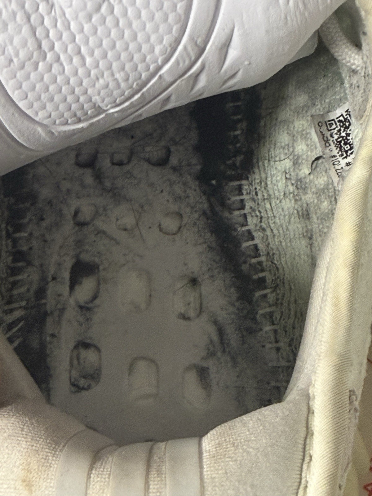 Adidas Yeezy Boost 350 V2 Men's Size 12.5 thumbnail 7