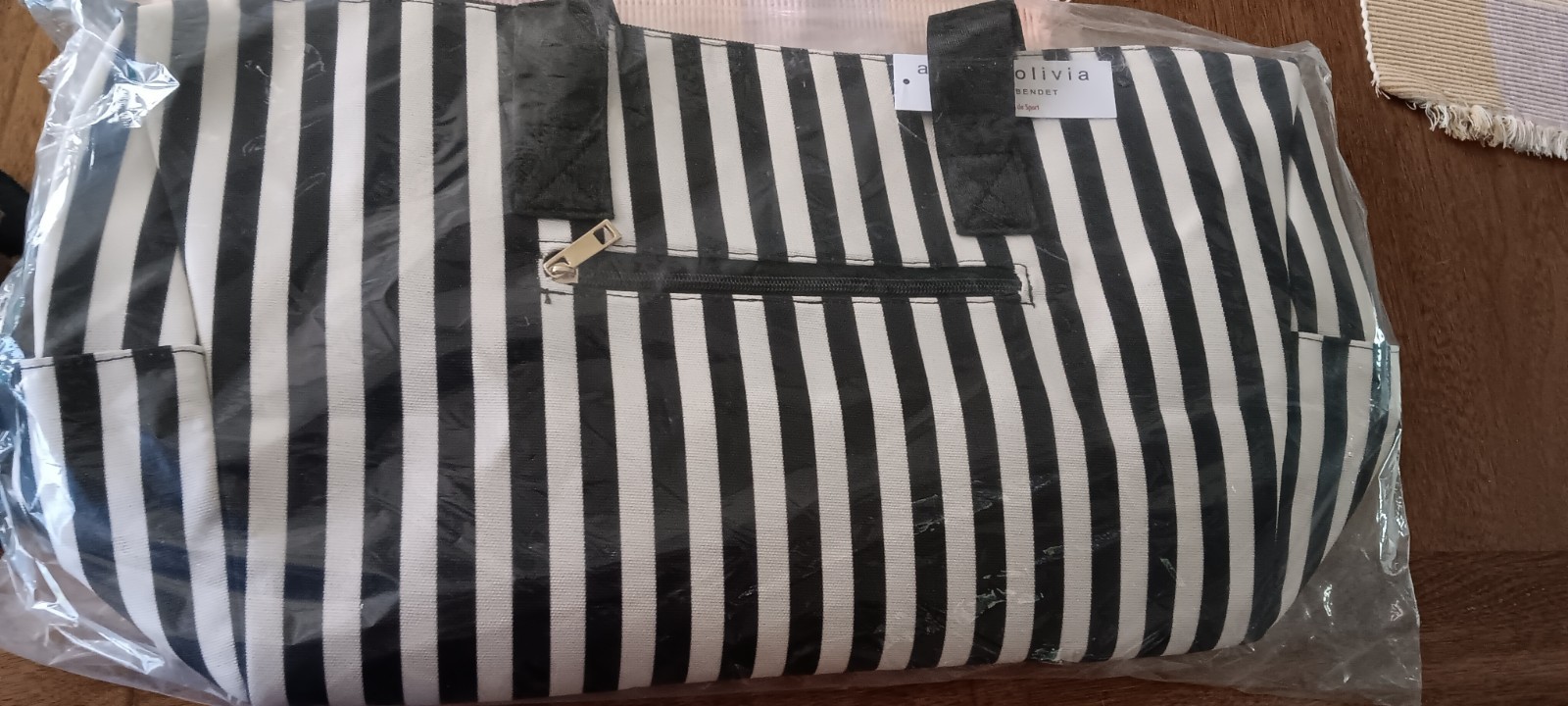Alice & Olivia Black White Striped Duffle Bag 16”x6”x11” Crossbody Tote FFF NWT