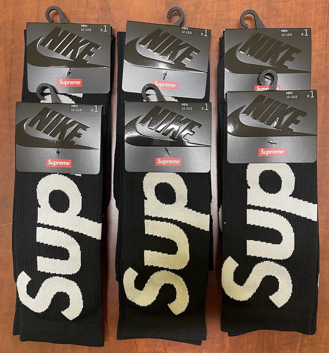 Supreme x Nike Lightweight Crew Socks 6 Pack Black Men's Supreme x Nike Lightweight Crew Socks 6 Pack Black Men's