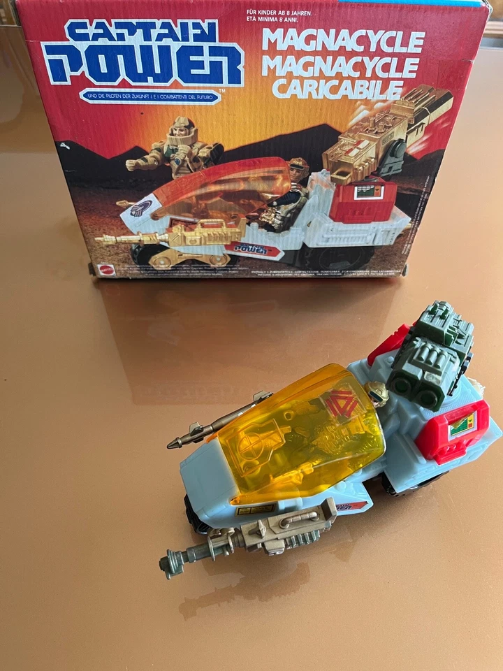 Captain Power and The Sodiers of The Future - Wind-Up Magnacycle (1987) - Immagine 3 di 4