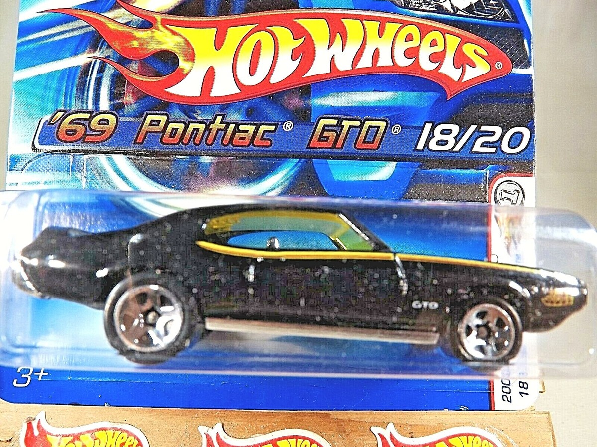ホットウィール 希少ミリタリーロッズ 69 ポンティアックGTO ホットウィール 希少ミリタリーロッズ 69 ポンティアックGTO