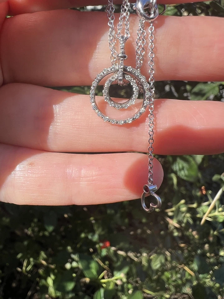 Roberto 硬币 18k 白金 0.22 克拉钻石红宝石圆形光环项链 18 — 第 3/4 张图片