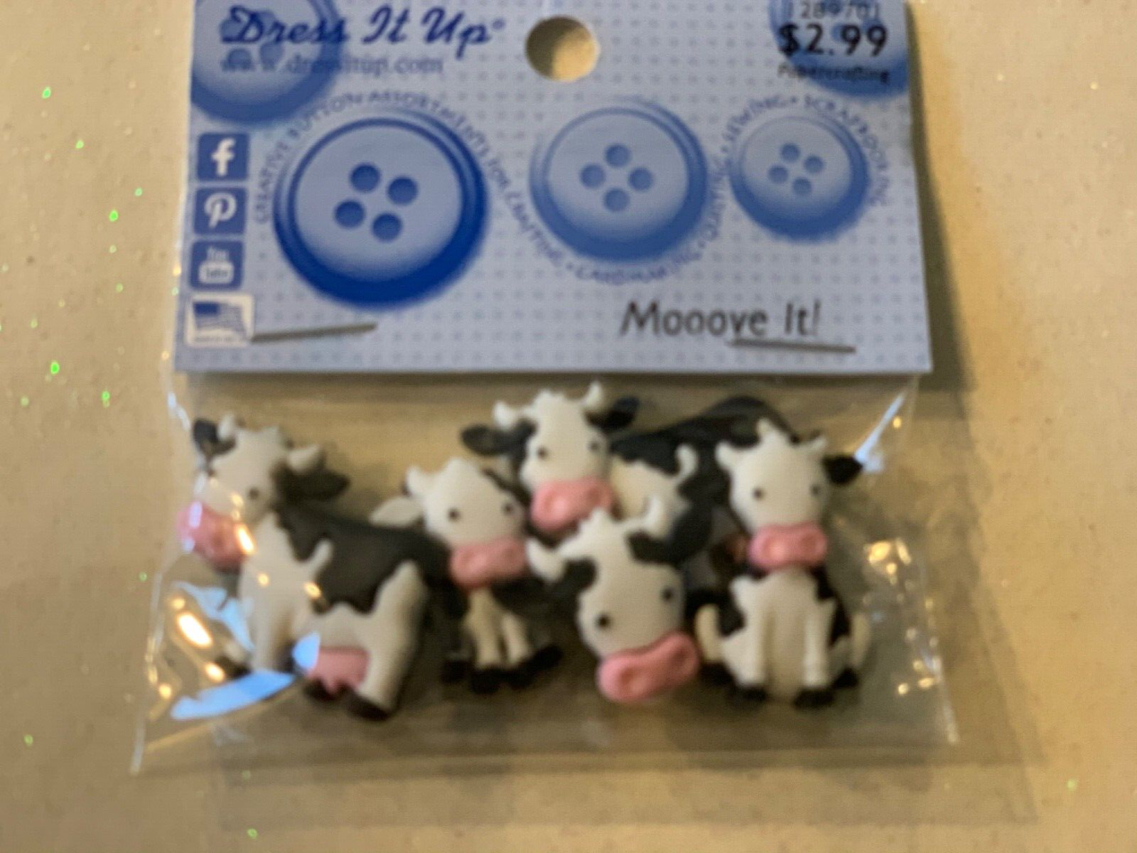 DRESS IT UP 3D COWS MOOOVE IT!  COWS