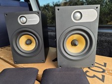 B&W Bowers & Wilkins 686 Bookshelf Speakers Pair Black HiFi Stereo