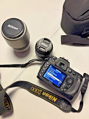 Nikon D300 Digitale Spiegelreflexkamera Body - Profiqualität