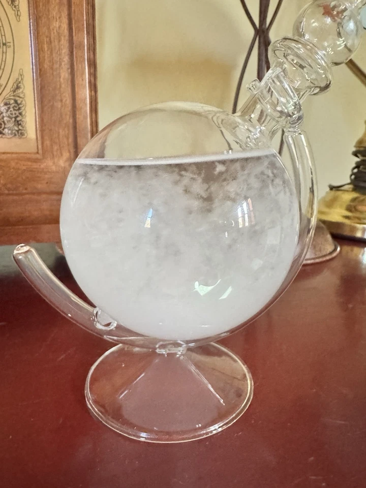 Predicción meteorológica de vidrio de tormenta vintage  Foto 3 de 4