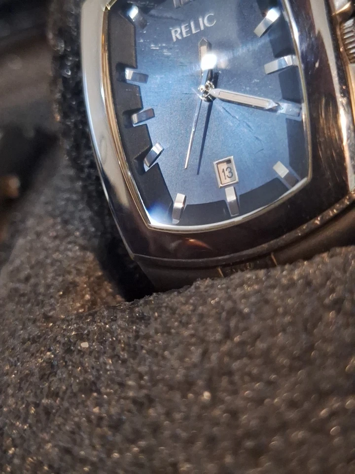 Reloj Relic Folio Para Hombre Esfera Azul Medianoche Grande ZR77060 Resistente al Agua Foto 4 de 4