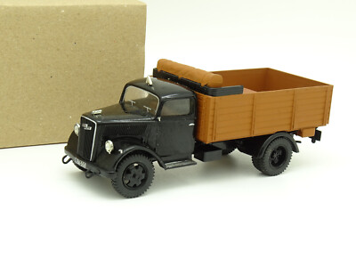 Vitesse SB 1/43 Opel Blitz Plateau Schwarz