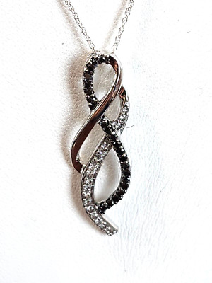 10K White Gold - Black & White Diamonds - Pendant w/Chain - 2.2g - 18'' Chain