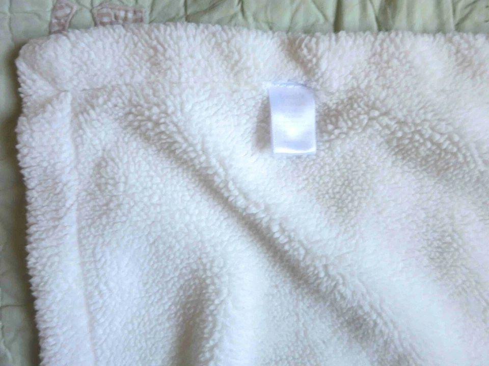 Luvable Friends Peluche Pájaro Rosa con Borde Sherpa Crema Respaldo Bebé Niña Manta UE Foto 3 de 4