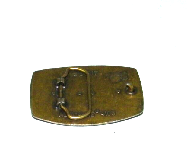 Boucle de ceinture avec couteau pliable