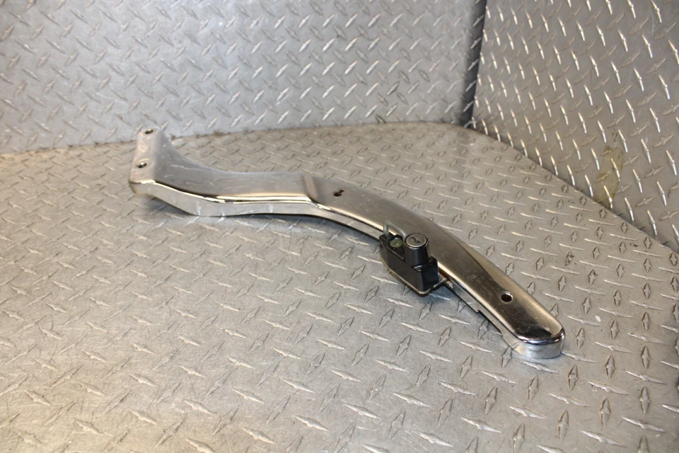 Классические кронштейны для крепления заднего крыла 98/10 Yamaha V Star 650 XVS650/XVS 650 - Изображение 2 из 4