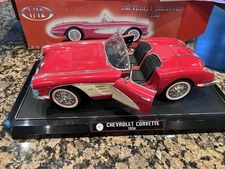 CHEVROLET CORVETTE CABRIOLET 1958 1/12  SOLIDO 1201 VOITURE MINATURE COLLECTION