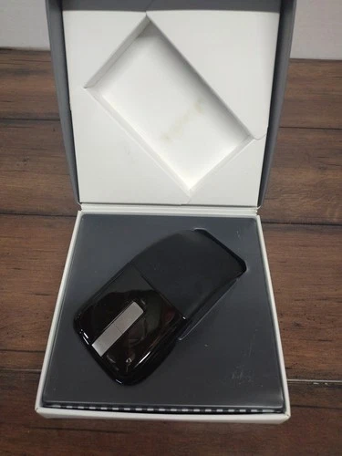 Microsoft Arc Touch Wireless Bluetrack Mouse RVF-00052 Model 1428 No Dongel