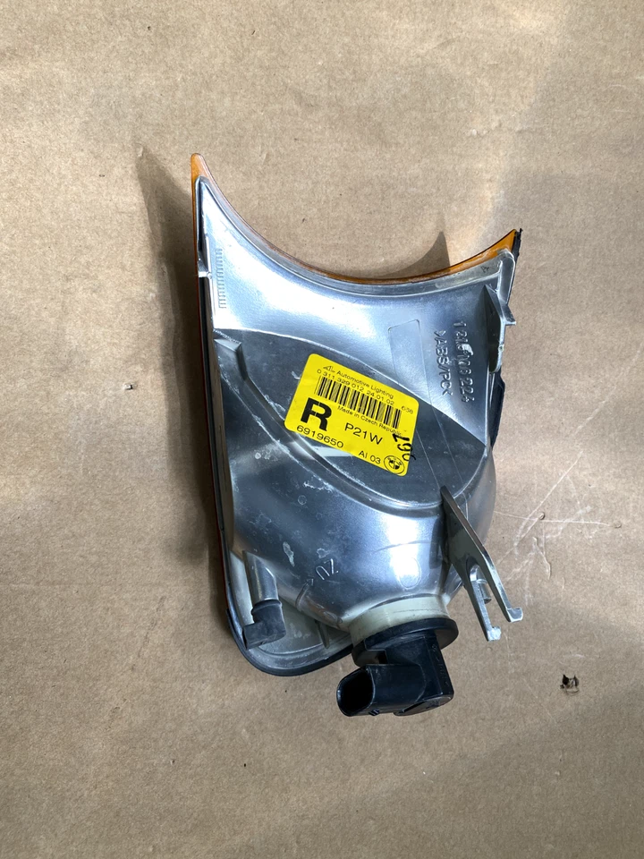 2002-2006 BMW M3, 325Ci, 330Ci OEM conjunto de lâmpada de seta lateral direita 63137165858 - Imagem 4 de 4