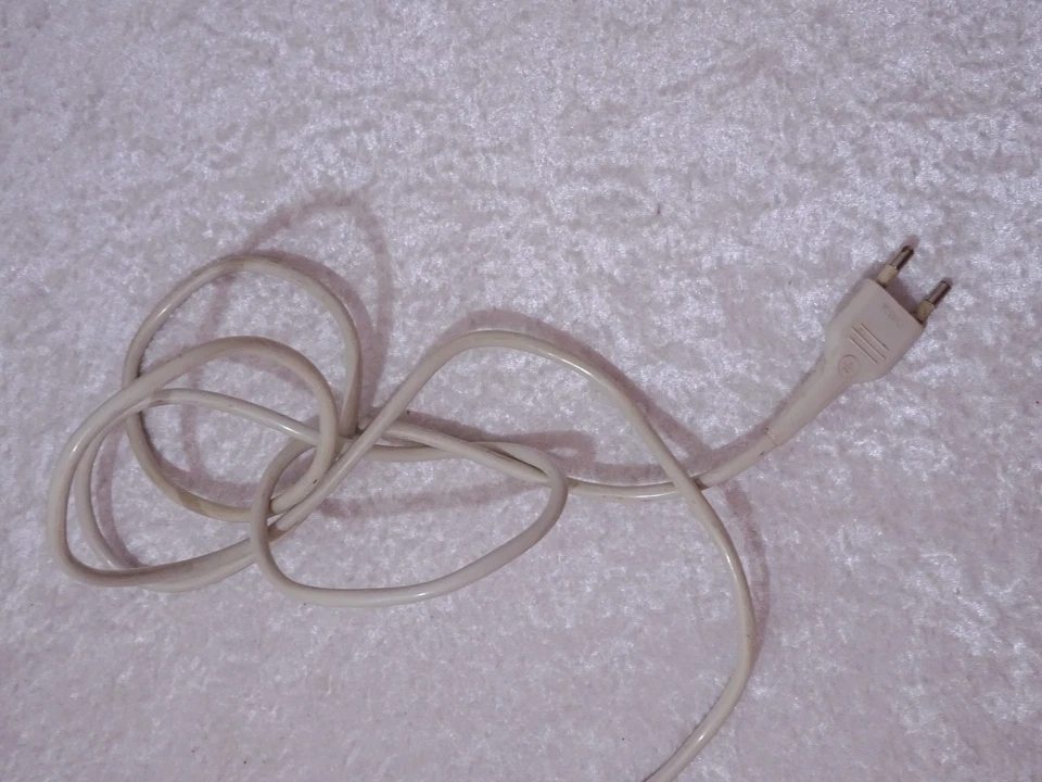 LbjEHH - DDR Design Piko Modell-Eisenbahn Trafo - Vintage  - Bild 4 von 4