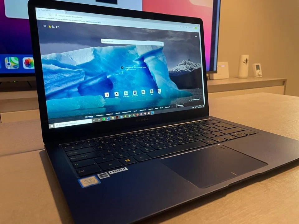 Asus Zenbook 3 Deluxe UX490 - Imagen 4 de 4