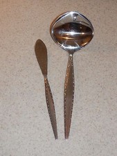 ONEIDA STAINLESS FLATWARE VENETIA LADLE AND BUTTER KNIFE 2 PIECES 