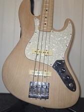 Custom 32” Medium Scale Jazz Bass – Maple/Maple, Fender Hi-Mass Bridge, Upgraded