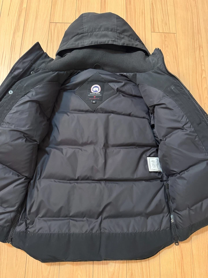 Jaqueta preta Canada Goose Maitland Down Parka tamanho M 4550M - Imagem 3 de 4