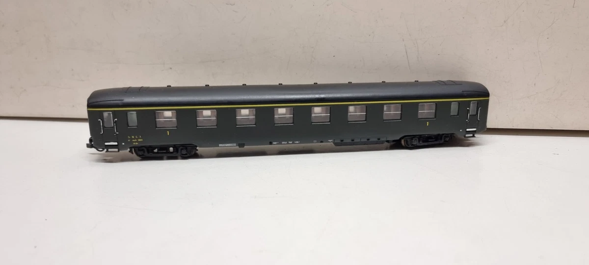 Wagon Lima - Voiture Voyageurs 2e Classe DEV AO - Vert/argent - HO (1/87) - Neuf