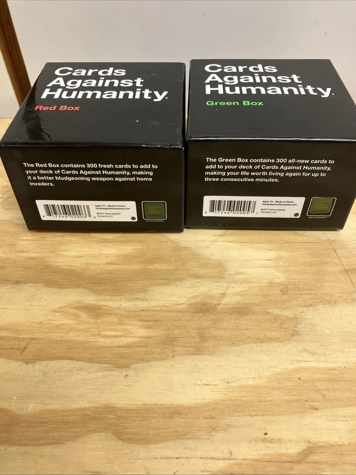 Karten gegen die Menschheit rote und grüne Boxen. - Bild 2 von 4