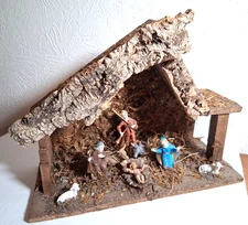 Vintage Nativity Creche Manger Set Hand Painted Made In ITALY