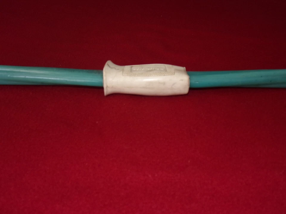 Fleetwood Archery Fiber Glass Recurve Bow - Image 4 of 4