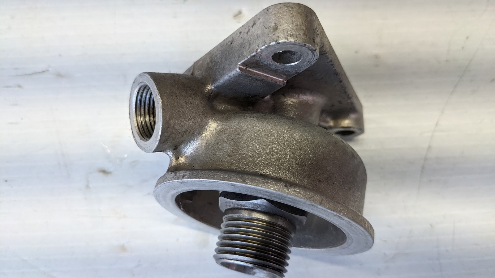 FERRARI 360 SPIDER MODENA spider OIL FILTER STAND BASE 173633