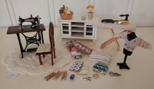 Konvolut Möbel + Zubehör Puppenstube Nähmaschine Hennig  Bügelbrett  * 4