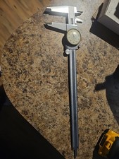 Mitutoyo - 12" Height Gage B-0918