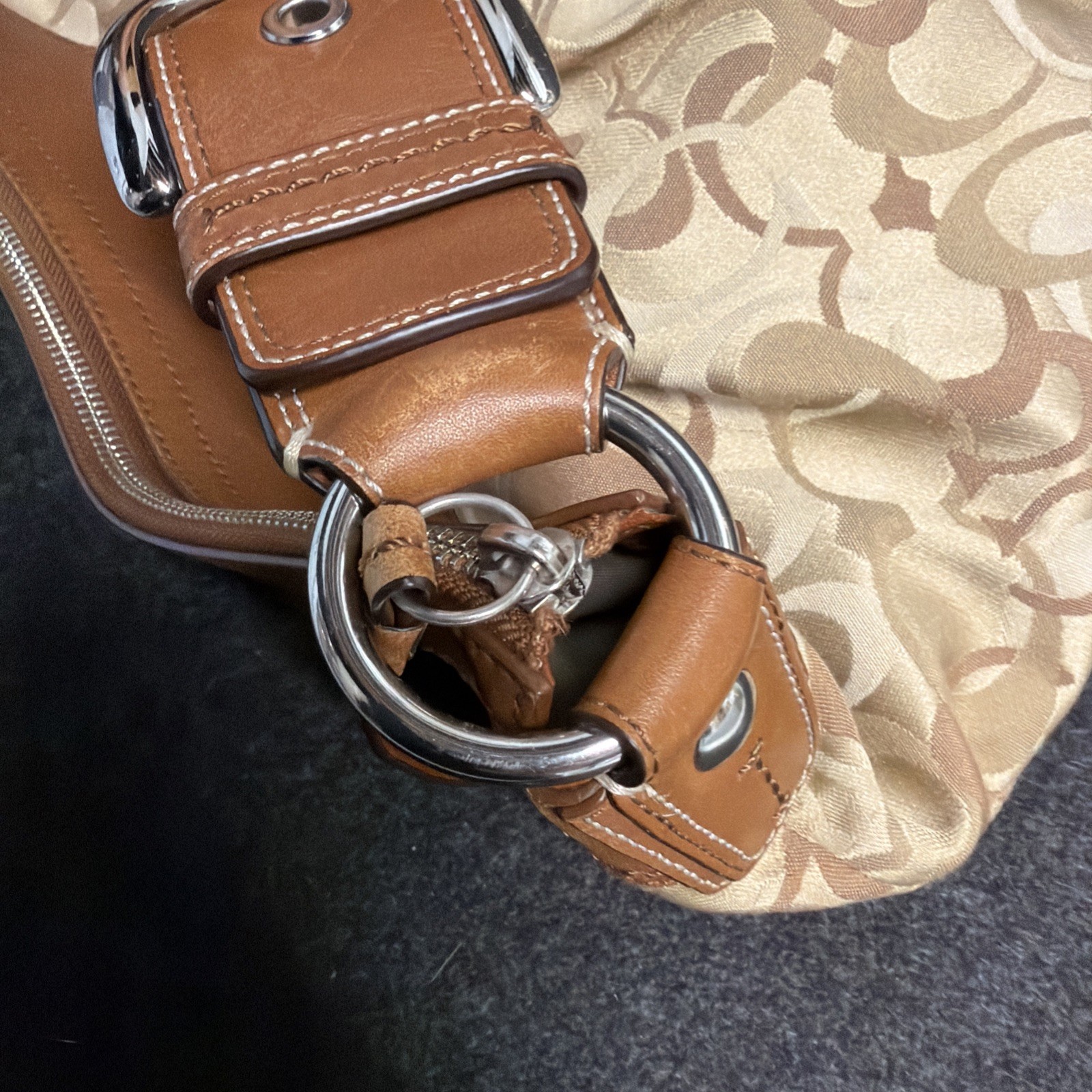 Vintage Y2K Coach F14491 Soho Pleated Leather Canvas Hobo Shoulder Bag Used