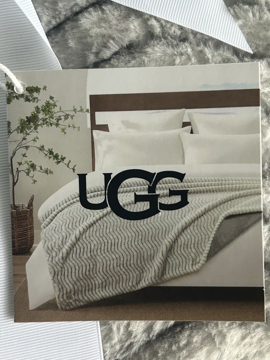 UGG HALLIE Throw Blanket 50” x 70” RARE Gray New!