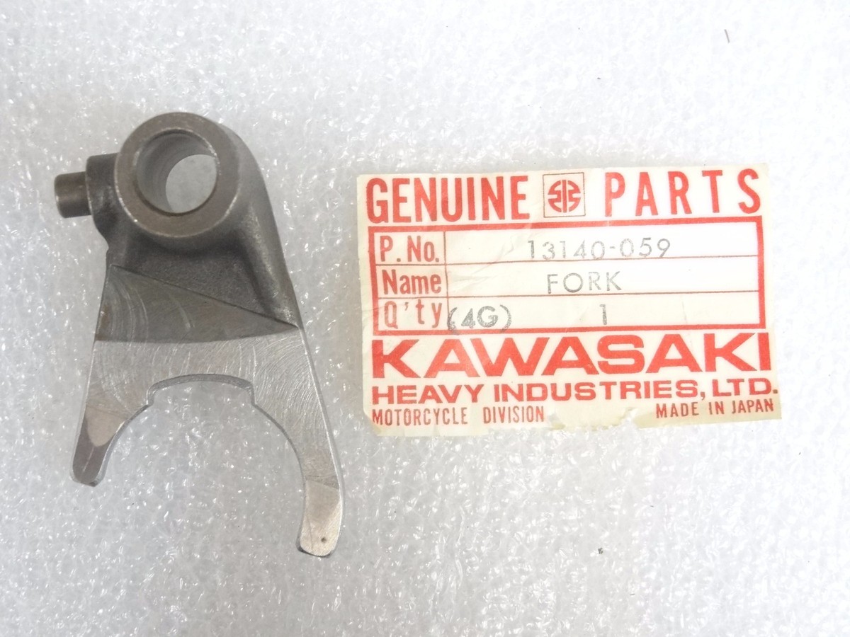 Kawasaki NOS NEW 13140-059 2nd & 3rd Selector Fork KD KE KS KD125