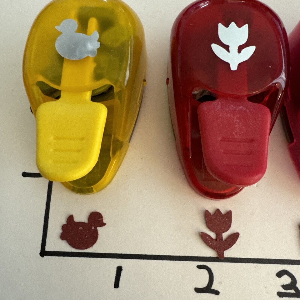 EK Success - Perforatrice per Bordi, Motivo Cerchi Intrecciati, Colore EK Success - Perforatrice per Bordi, Motivo Cerchi Intrecciati, Colore