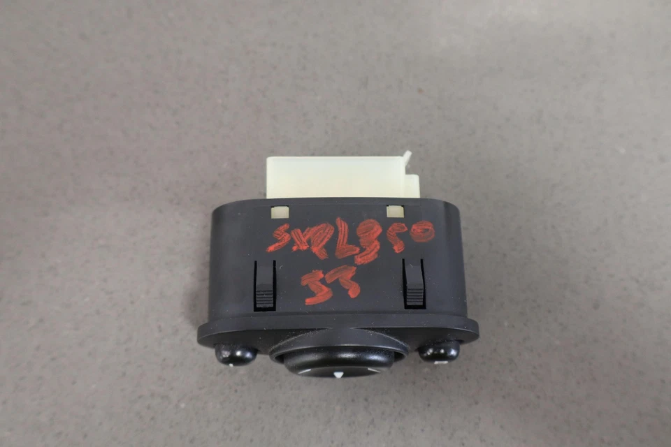 Interruptor de control del espejo retrovisor montado en el panel izquierdo Plymouth Chrysler Prowler 1997-1999 Foto 2 de 4