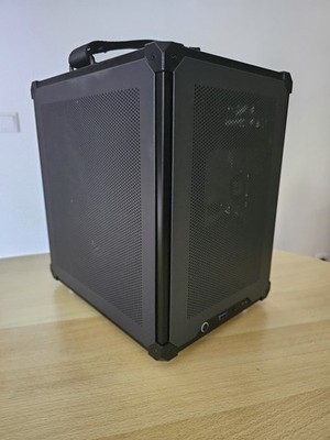 Micro-ATX PC Intel i7-7700, 12GB DDR4 RAM, 250GB SSD, RX 570 8GB