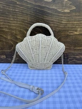 LC Lauren Conrad Camden Clamshell Straw White Seashell Wicker Crossbody Bag 9x6”