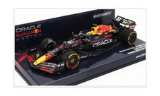 Minichamps 417222001 Red Bull - F1 RB18 Team Oracle Red Bull Racing N 1 Winner M
