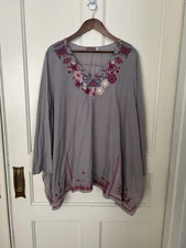 Johnny Was Floral Embroidered Tunic Blouse Womens Size 1X Gray Boho Festival