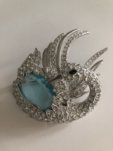 NOLAN MILLER GLAMOUR COLLECTION VINTAGE SWAN PIN