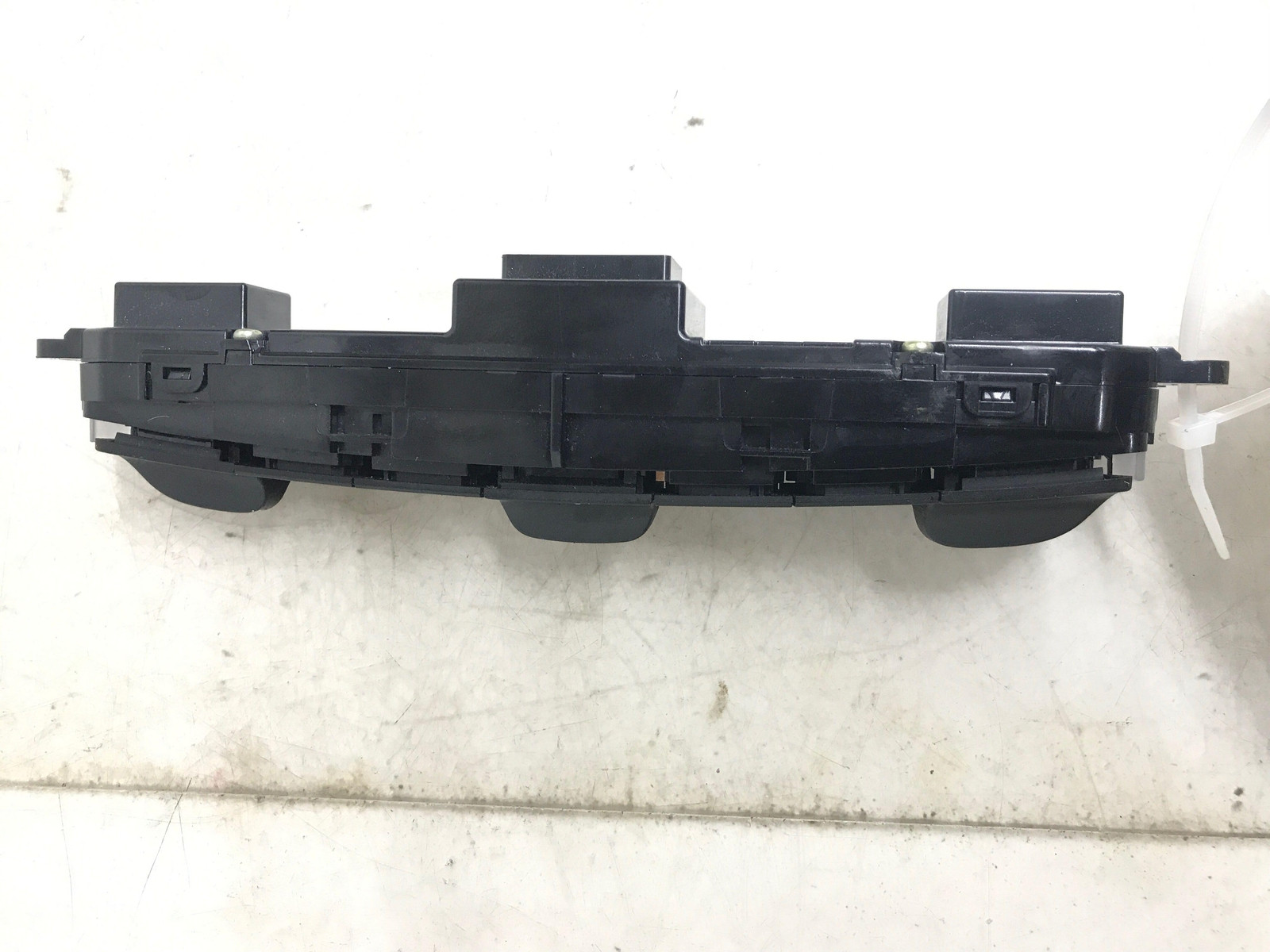 Maserati Levante 2017-2022 Air conditioning switch knob P/N 670074920