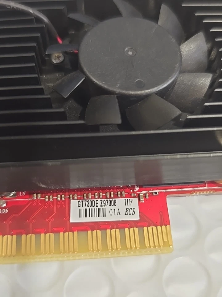 Dell Nvidia GeForce GT 730 DE 2GB GDDR3 PCIe Video Card - Image 2 of 4