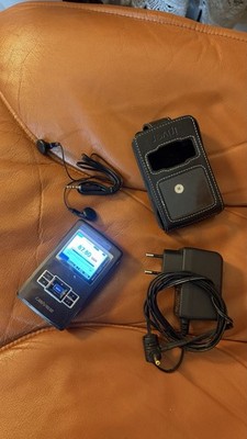   iRiver H320 20GB Digital Media MP3 Player Vintage FM Radio 