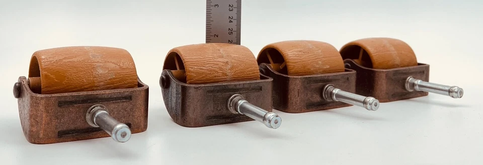  Juego de 4 ruedas de acero con marco de cama vintage de mediados de siglo de resina de alta resistencia Foto 4 de 4