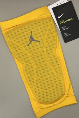 Nike Jordan Pro Hyperstrong Gold/Yellow Pad Knee Sleeve 746917 Men L (1 Sleeve)
