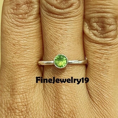 Peridot Ring 925 Sterling Silver Band 