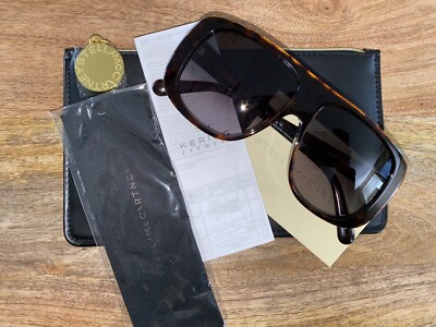 Stella McCartney Falabella Sunglasses. New in case. Stella McCartney Falabella cat eye sunglasses for Women  main image 4