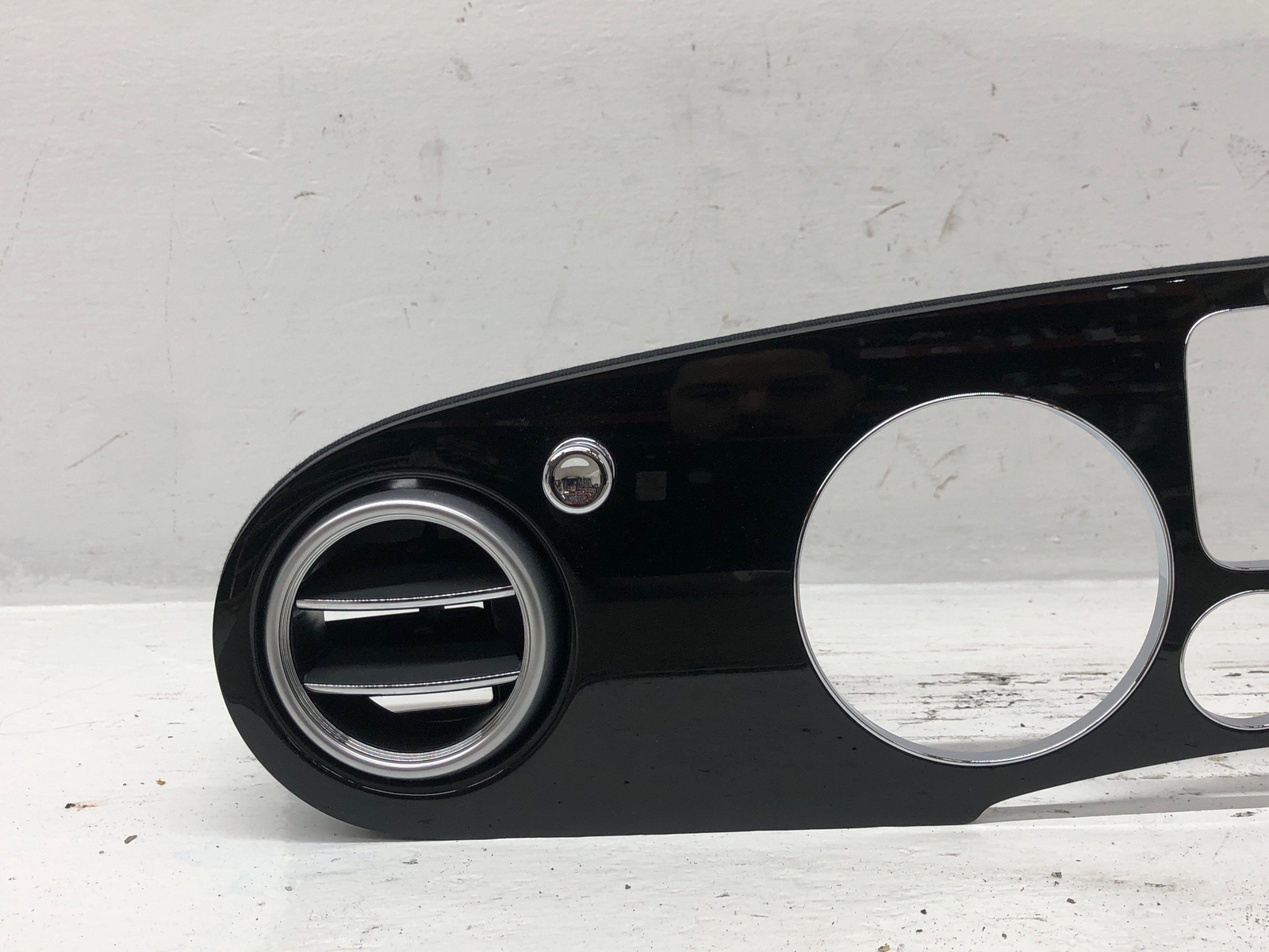 2006-2012 BENTLEY CONTINENTAL SPEEDOMETER INSTRUMENT CLUSTER COVER 3W0857059
